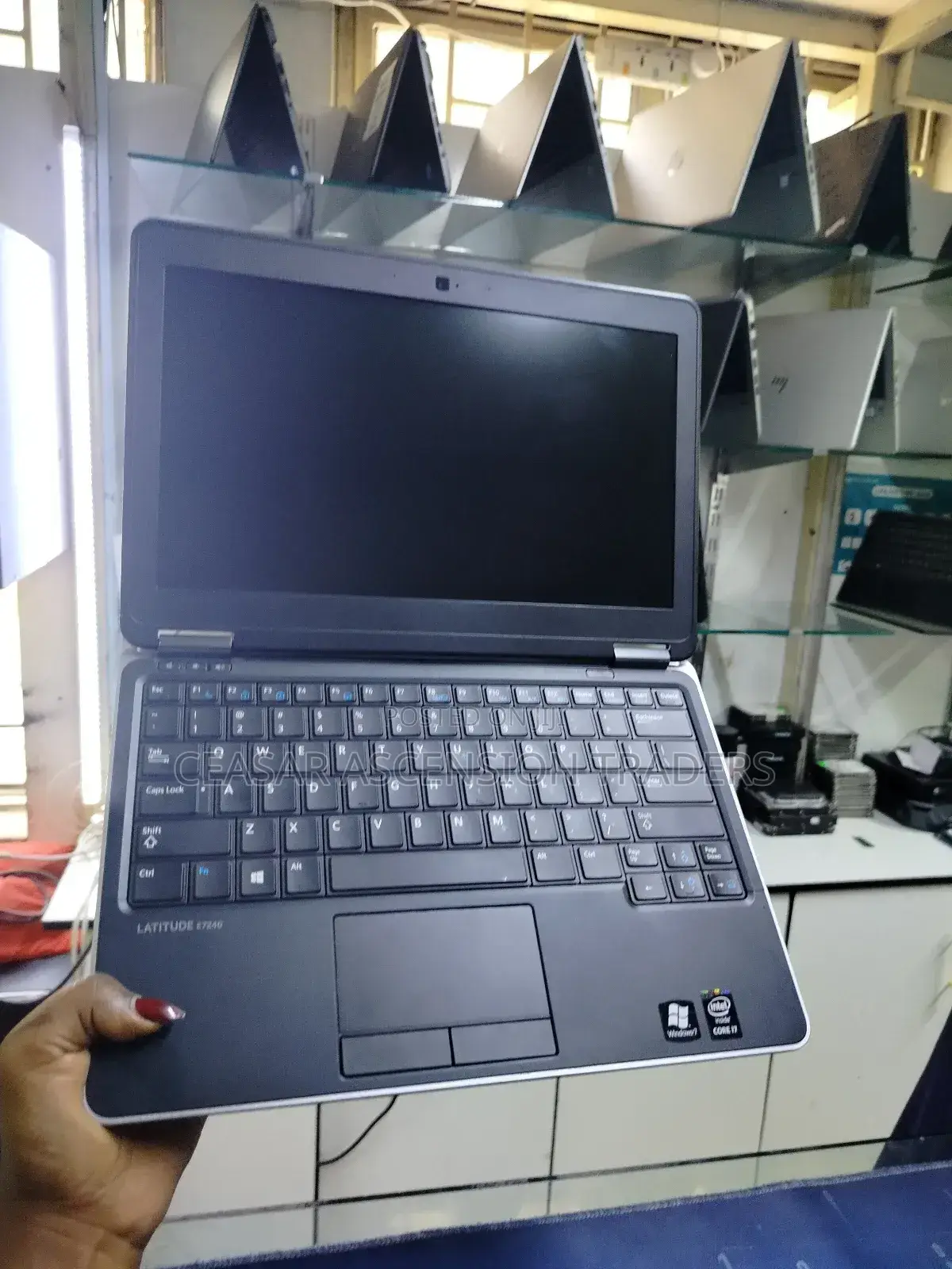 Laptop Dell Latitude E7240 8GB Intel Core i7 SSD 256GB