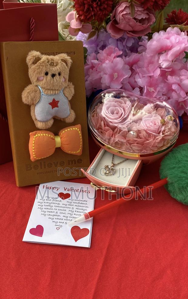 Believe Me Valentines Ladies Gift Set * *