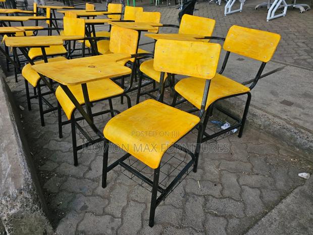 College College Chairs