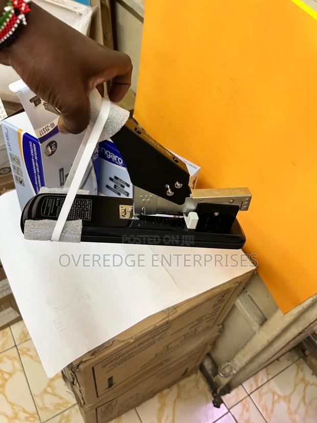 Stapler||Kangaroo Office Paper Binder - main view