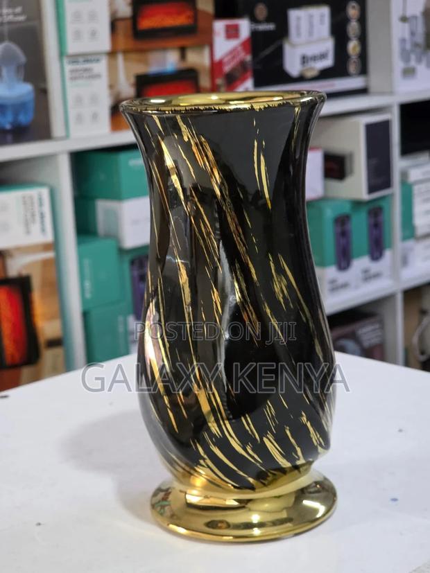 Marble Creative Flower Vase - thumbnail 2