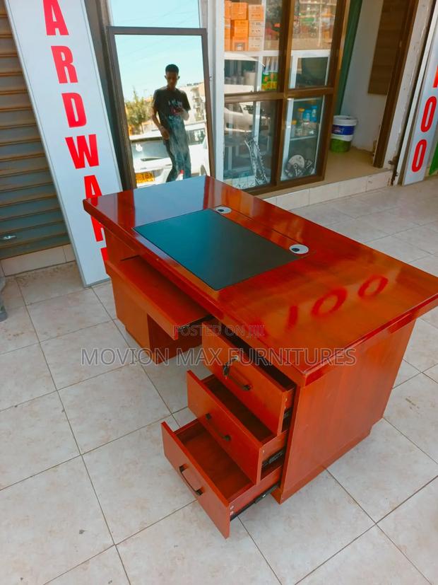Mahogany 1.2m Office Desk 1.2m - main view