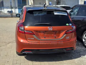 Honda Jade 1.5 Hybrid 2019 Orange