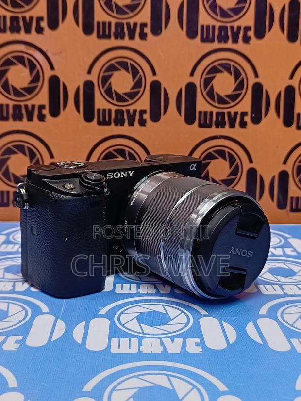 Sony A6400 Camera With Video - thumbnail 3