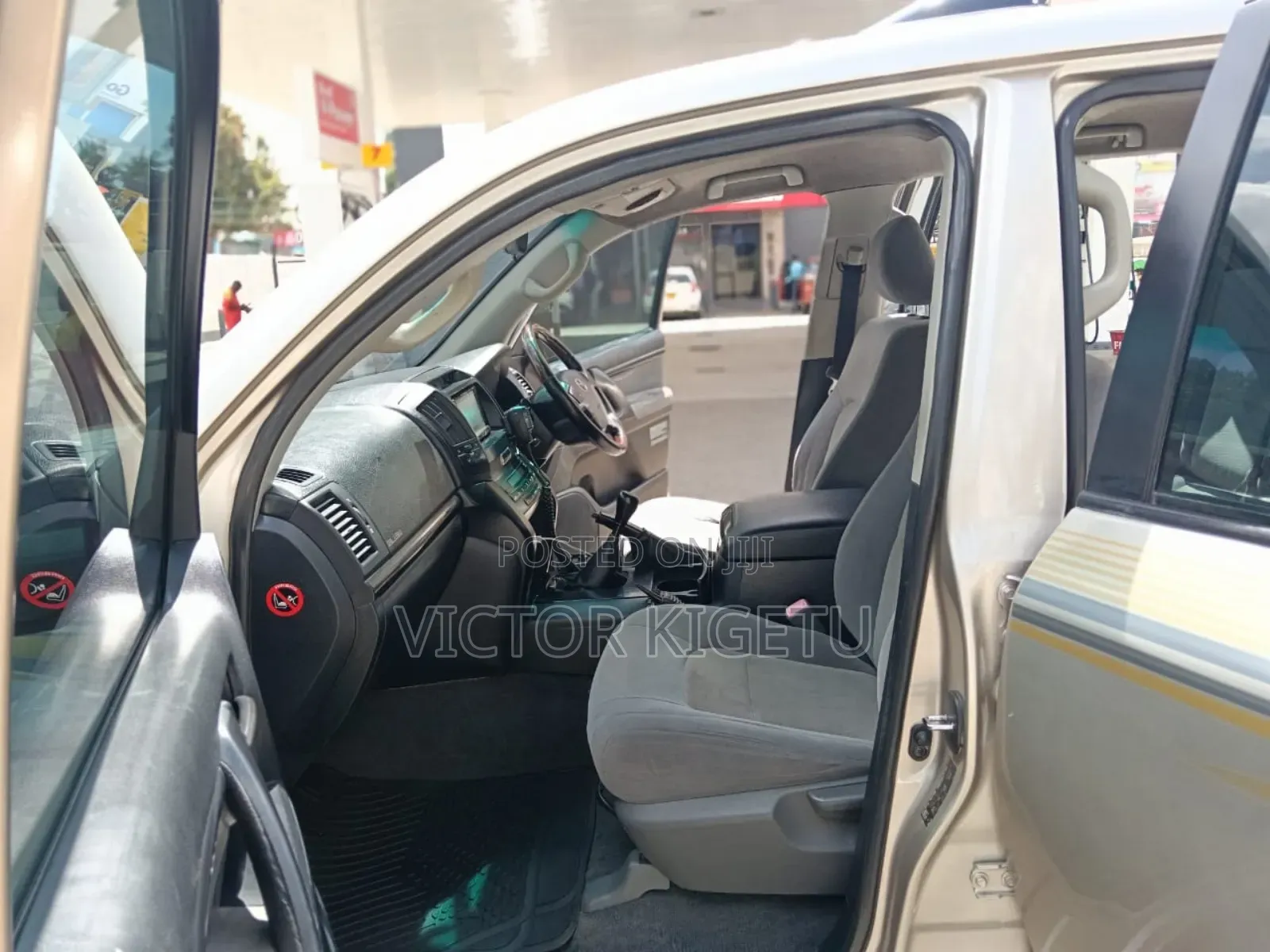 Toyota Land Cruiser 2008 Beige