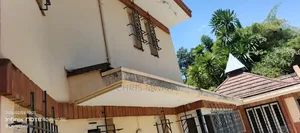 4bdrm Maisonette in Old Muthaiga Estate for sale
