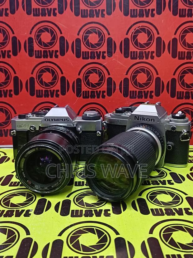 Nikon Vintage Film Camera - thumbnail 3