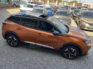 Peugeot 2008 2020 Orange