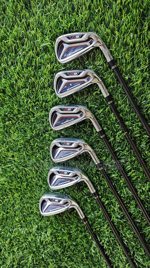 Taylormade R9 Supermax Golf Irons 5-Pw(Lamkin Premium Grips)Stiff Flex