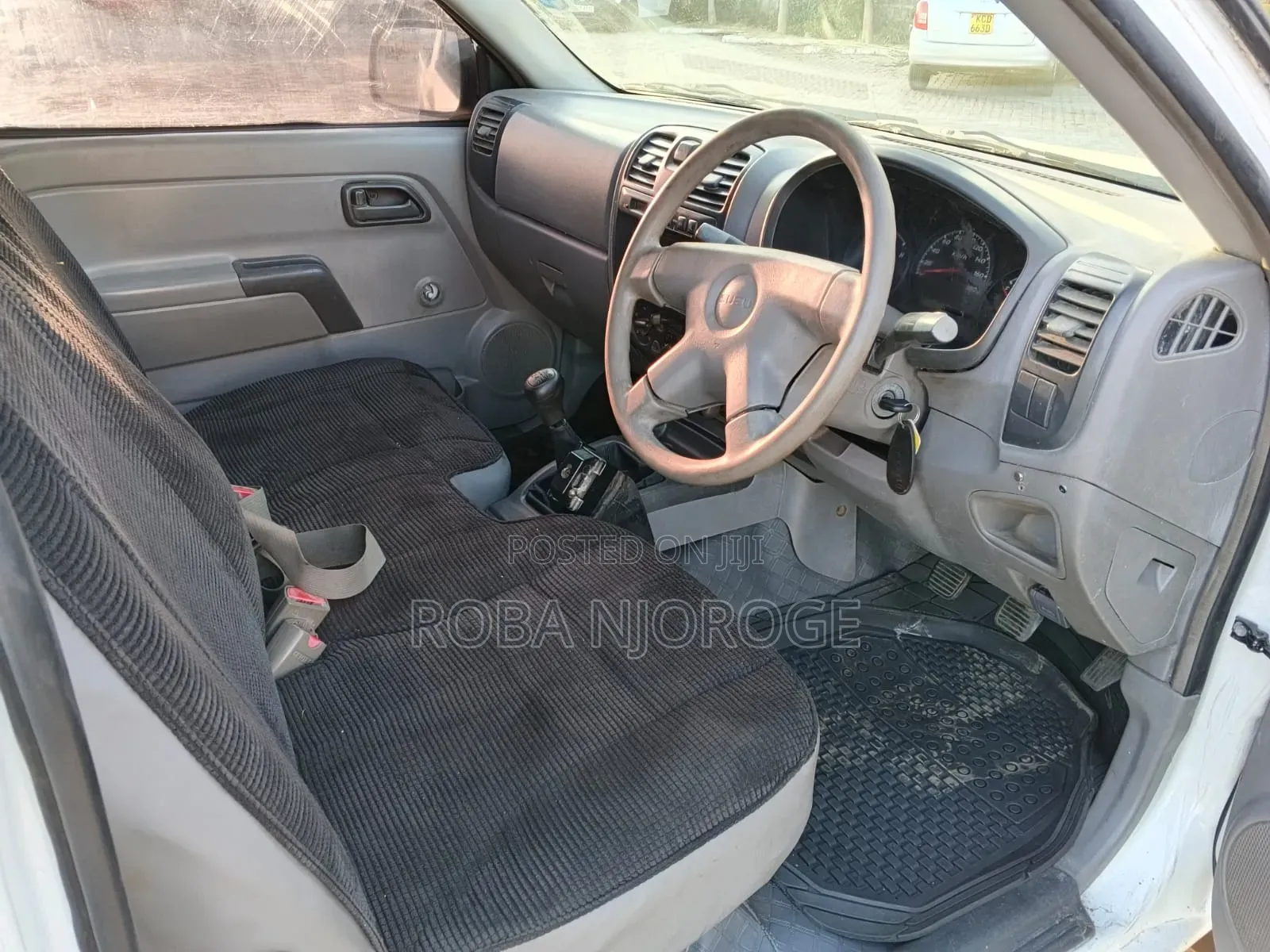 Isuzu D-MAX 2008 Off white