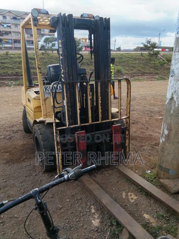 3 Tonne Forklift LPG Good Working Condition Quick Sale - thumbnail 4