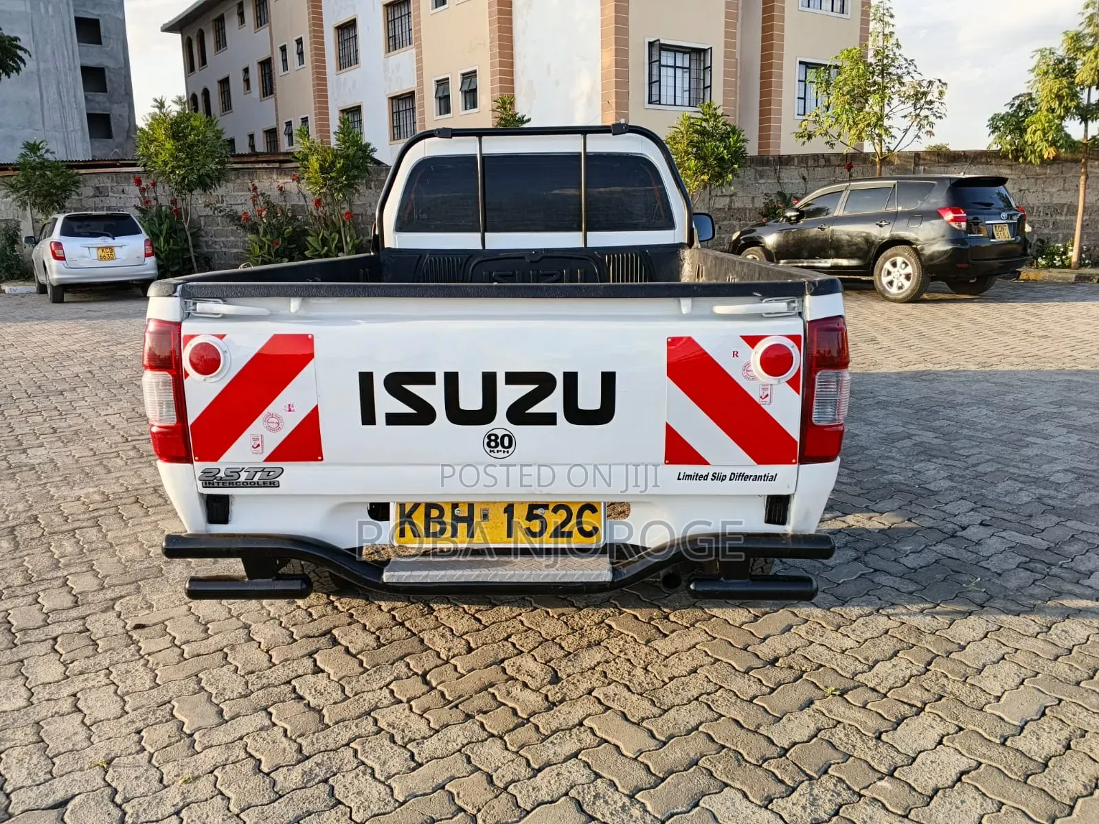 Isuzu D-MAX 2008 Off white