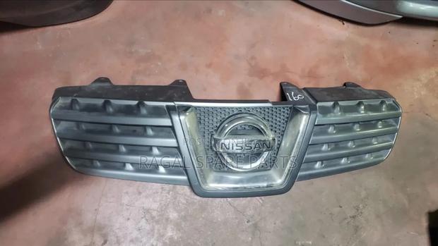 Nissan Dualis Grill