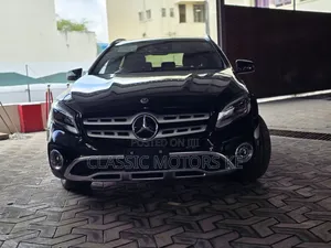 Mercedes-Benz GLA-Class 2019 Black