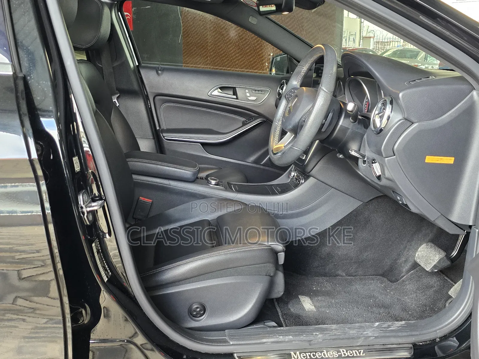 Mercedes-Benz GLA-Class 2019 Black