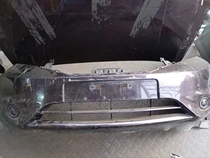 Nissan Note E12 Frontbumper