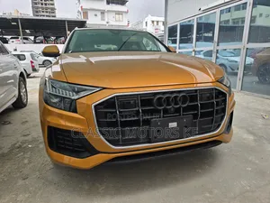 Audi Q8 3.0T Premium AWD quattro 2019 Gold