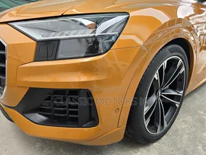 Audi Q8 3.0T Premium AWD quattro 2019 Gold