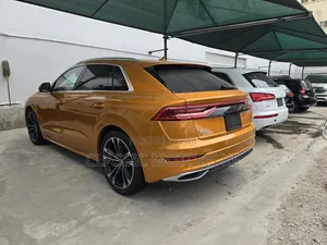 Audi Q8 3.0T Premium AWD quattro 2019 Gold