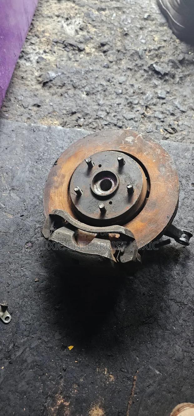 Toyota Auris Complete Hub on Sale - thumbnail 2