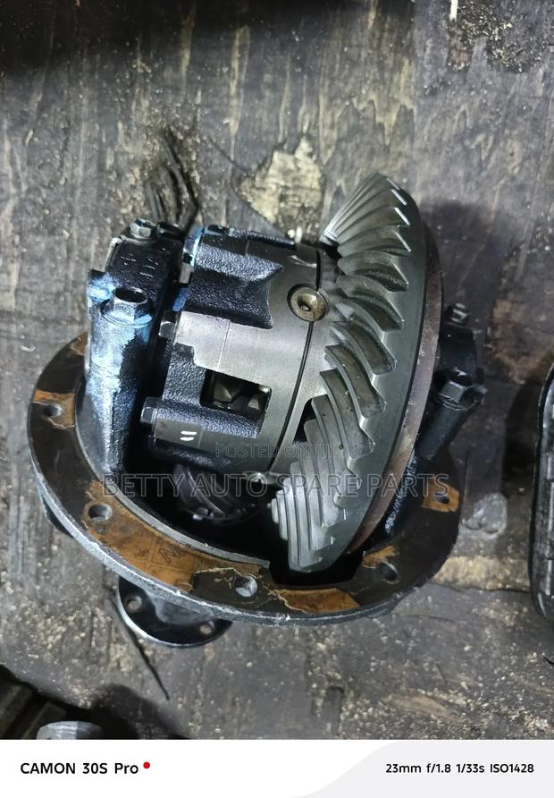 Toyota Landcruiser Rear Diff - thumbnail 4