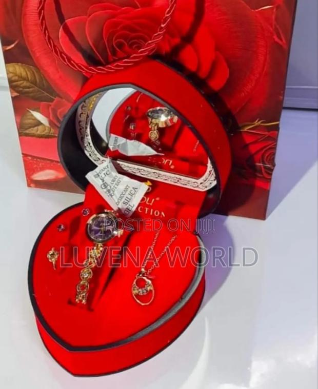 Red Love Giff Package - thumbnail 3