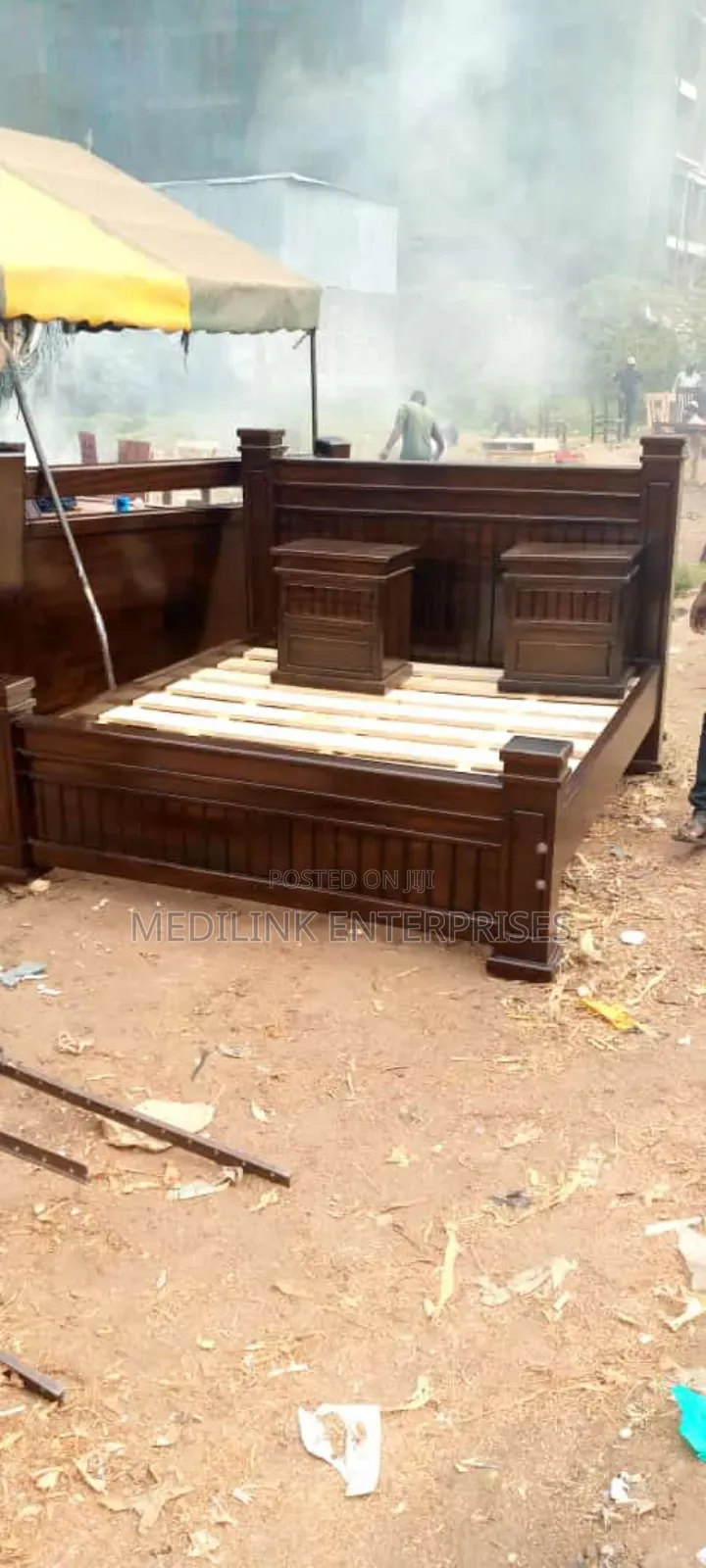 Walnut Creek Mahogany 5*6 Wooden Beds
