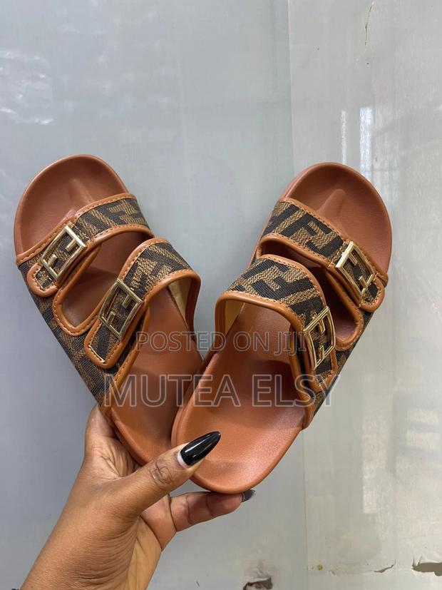 Black,Beige Brawn Fendi Sandals