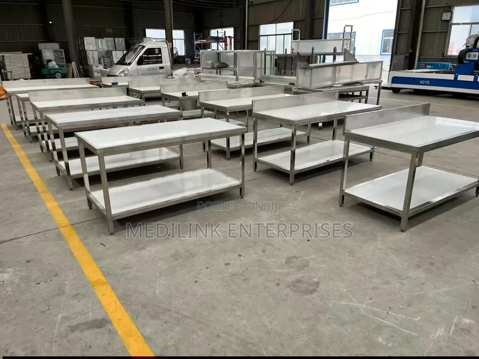 Modern Stainless Food Preparation Tanles