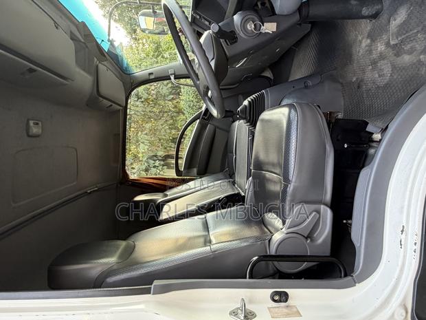 Isuzu Frr90 Bluepower Fitted With Public Address - thumbnail 6