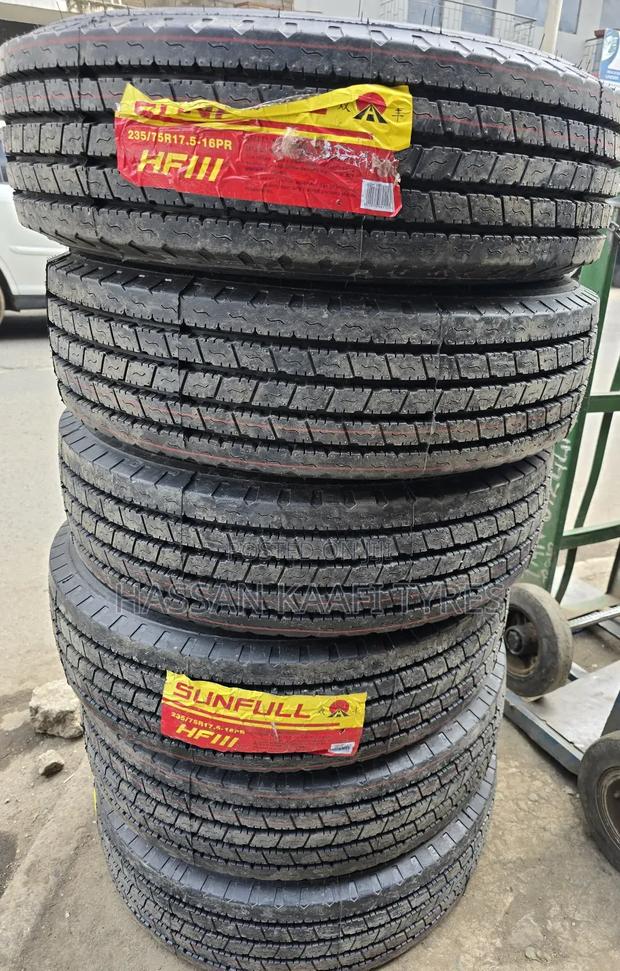 235/75r17.5 Sunfull Tyre - thumbnail 2