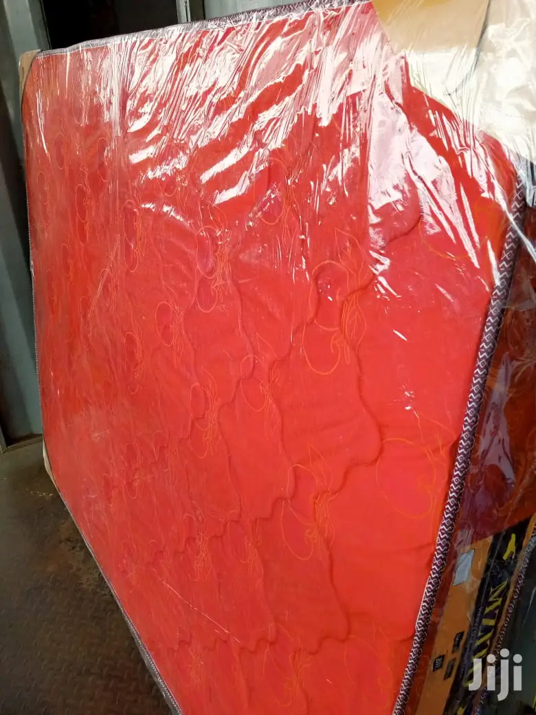Queen Size(5 X 6) 8 Inch High Density Quilted Mattresses.