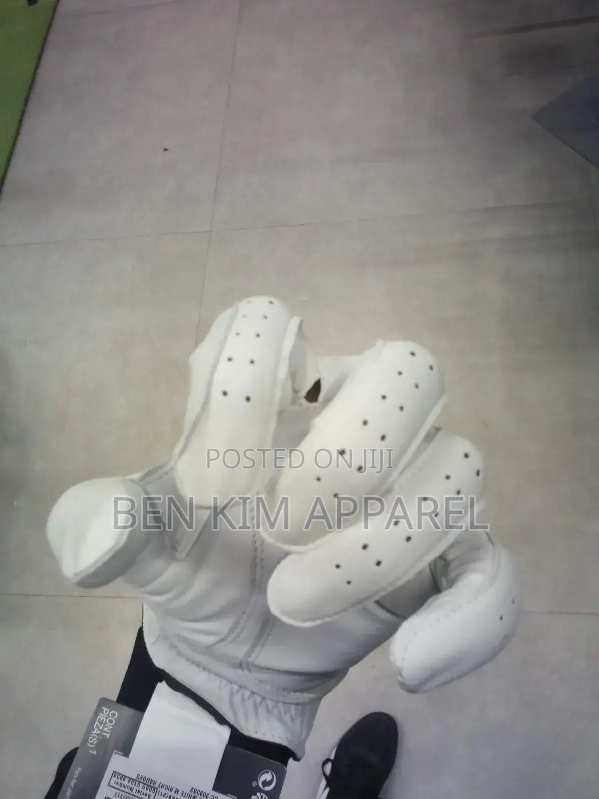 Cabretta Leather Golf Gloves White Pair