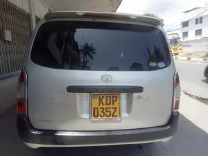 Toyota Probox 1.5 DX Comfort 2WD 2018 Silver