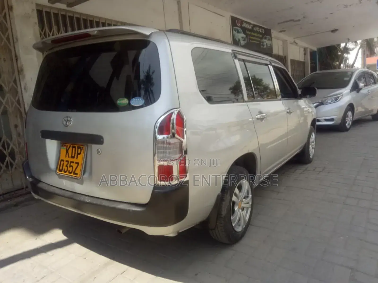 Toyota Probox 1.5 DX Comfort 2WD 2018 Silver
