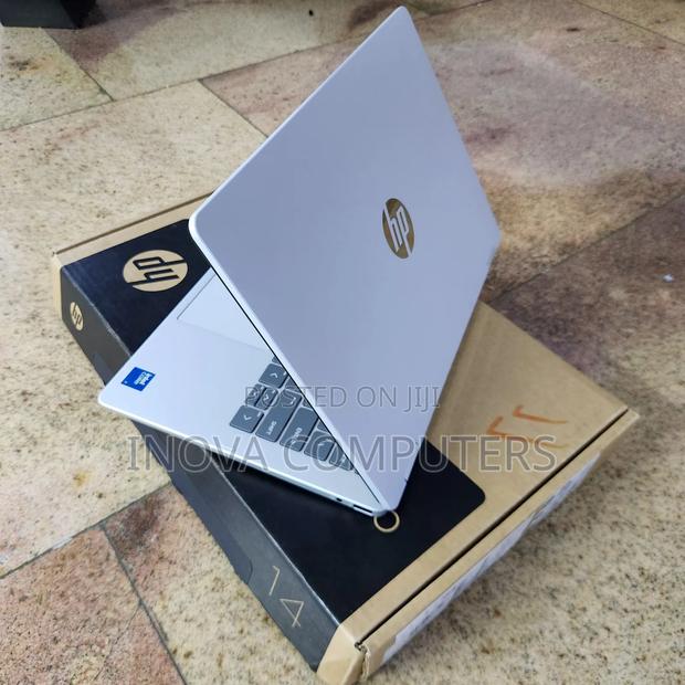 Laptop HP OmniBook 5 Flip 14-Fp0023dx 16GB Intel Core 7 SSD 512GB