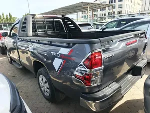 Toyota Hilux 2.4 Diesel 2020 Gray