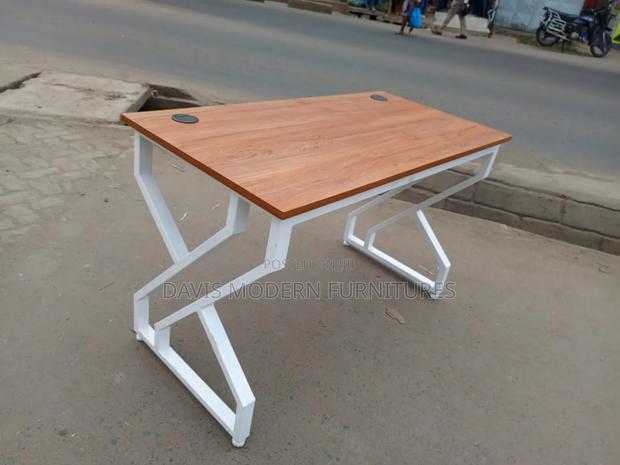 Modern Executive Office Desk With Cable Grommets