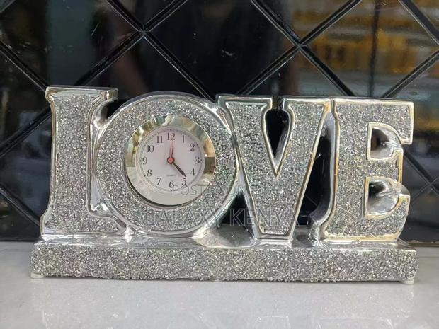 " Love" Tabletop Clock Sparkling Decorative Timepiece