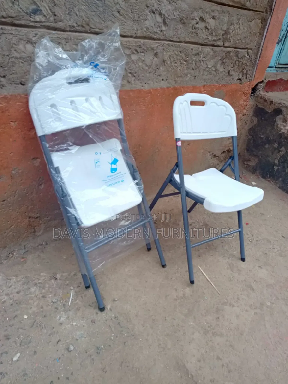 Portable Plastic Folding Chair With Metal Frame – White