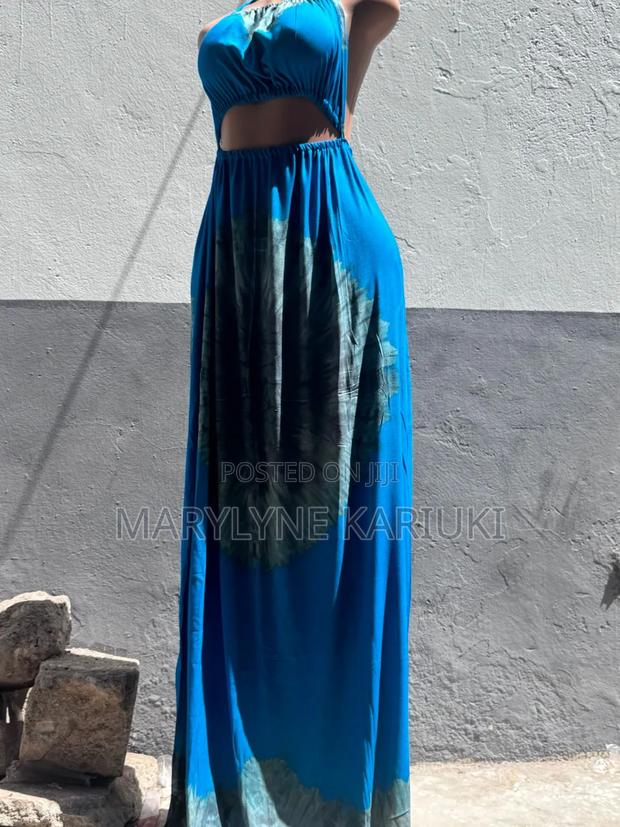 Backless Dera - thumbnail 3