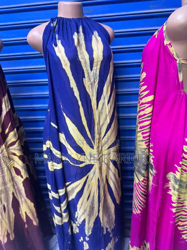 Backless Dera - thumbnail 4