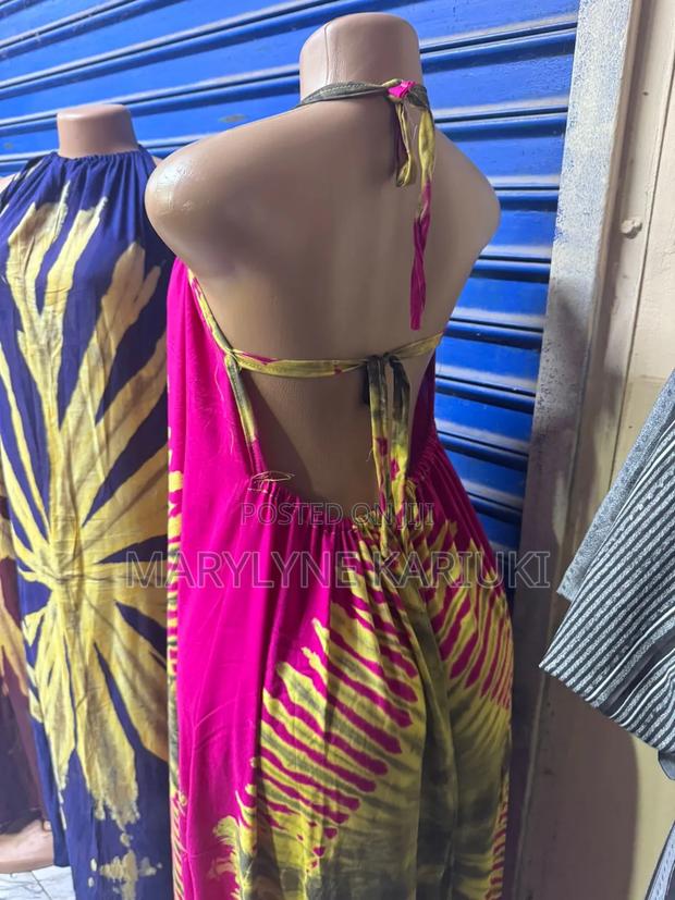 Backless Dera - thumbnail 5