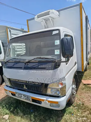 Mitsubishi Canter Local 2015 With Refrigerator