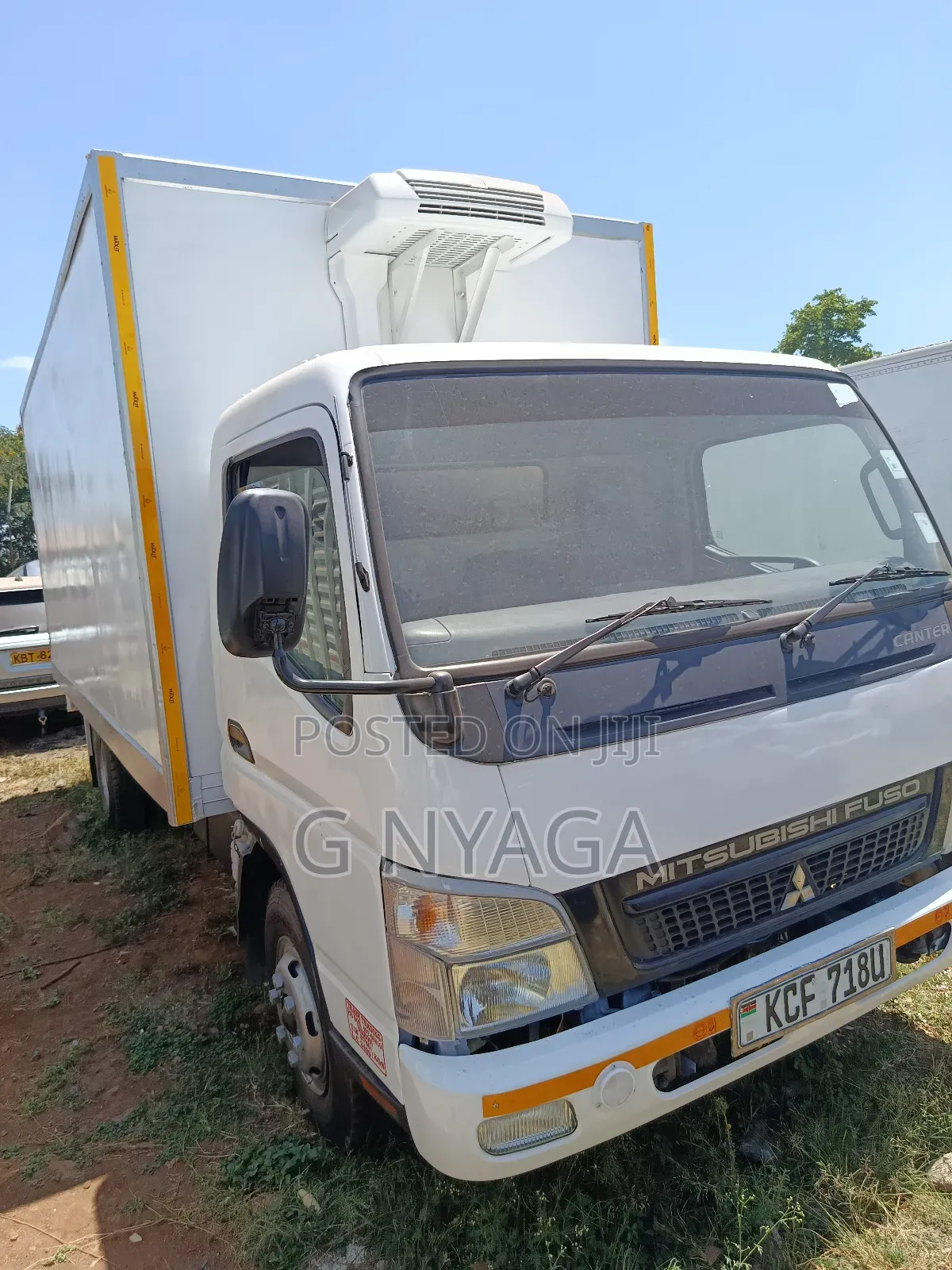 Mitsubishi Canter Local 2015 With Refrigerator