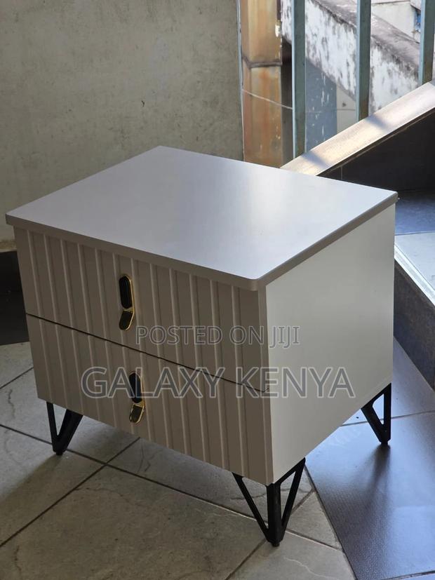 Nordic Bedroom Minimalist Night Table With Drawers - thumbnail 3