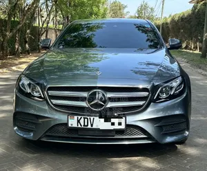 Mercedes-Benz E200 2018 Gray