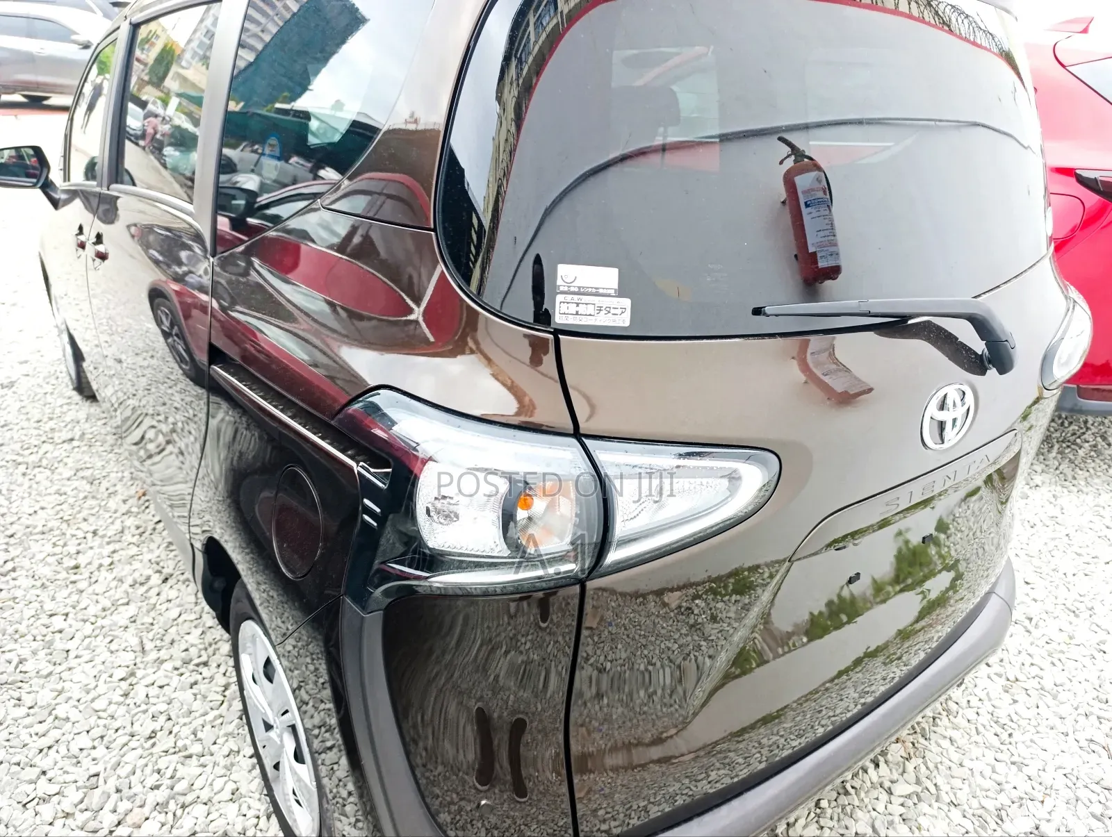 Toyota Sienta 2019 Brown