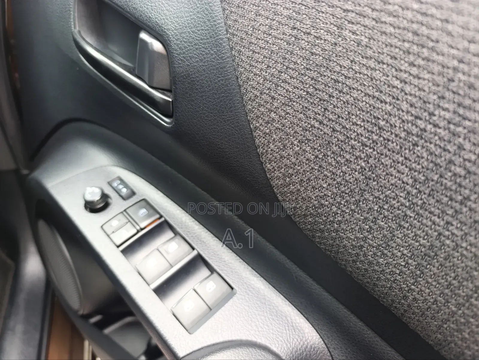 Toyota Sienta 2019 Brown