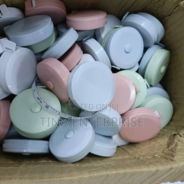 Retractable Tapes/Tape Measure - thumbnail 2
